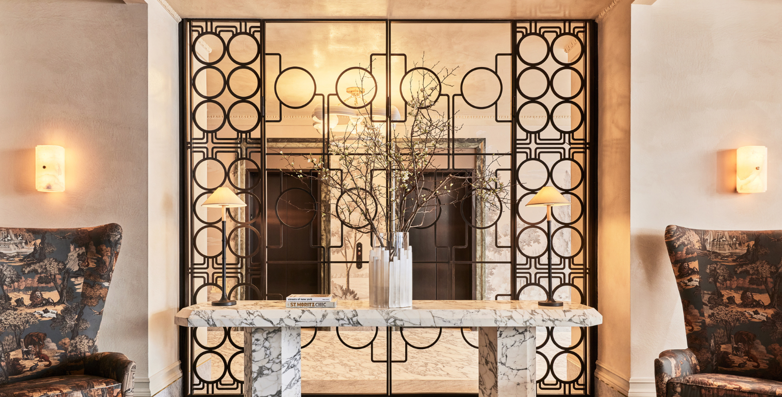 Discover The Wall Street Hotel, which was developed over a century ago as the magnificent Tontine Building.