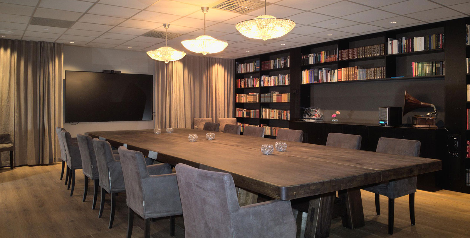 Image of Prinsen Meeting Room at Sundvolden Hotel, 1648, Member of Historic Hotels Worldwide, in Krokkleiva, Norway, Special Occasions