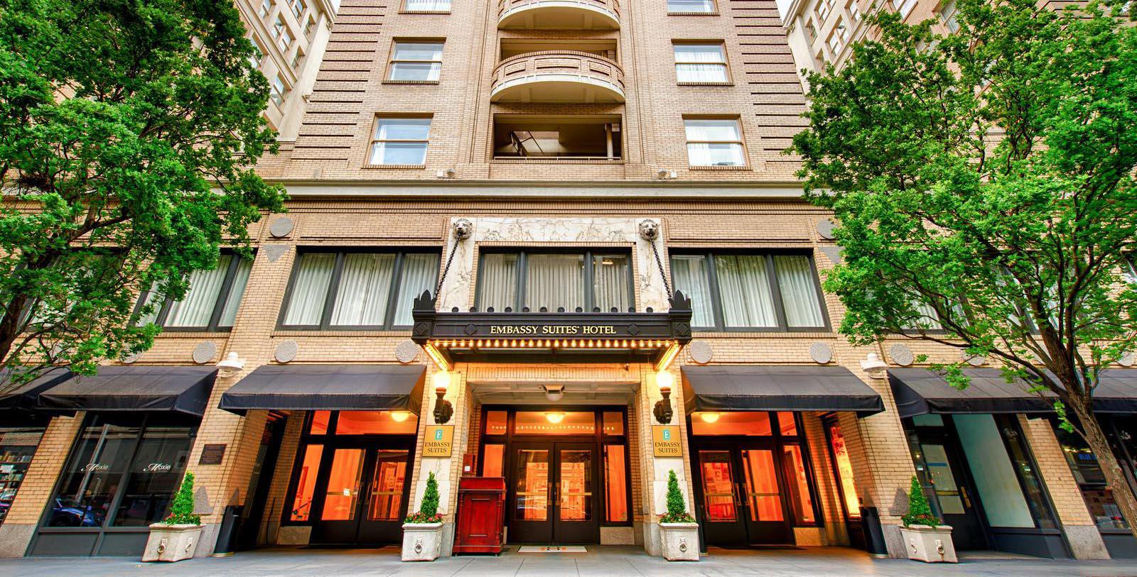 Discover the Neoclassical architecture of the Embassy Suties by Hilton Portland Downtown.