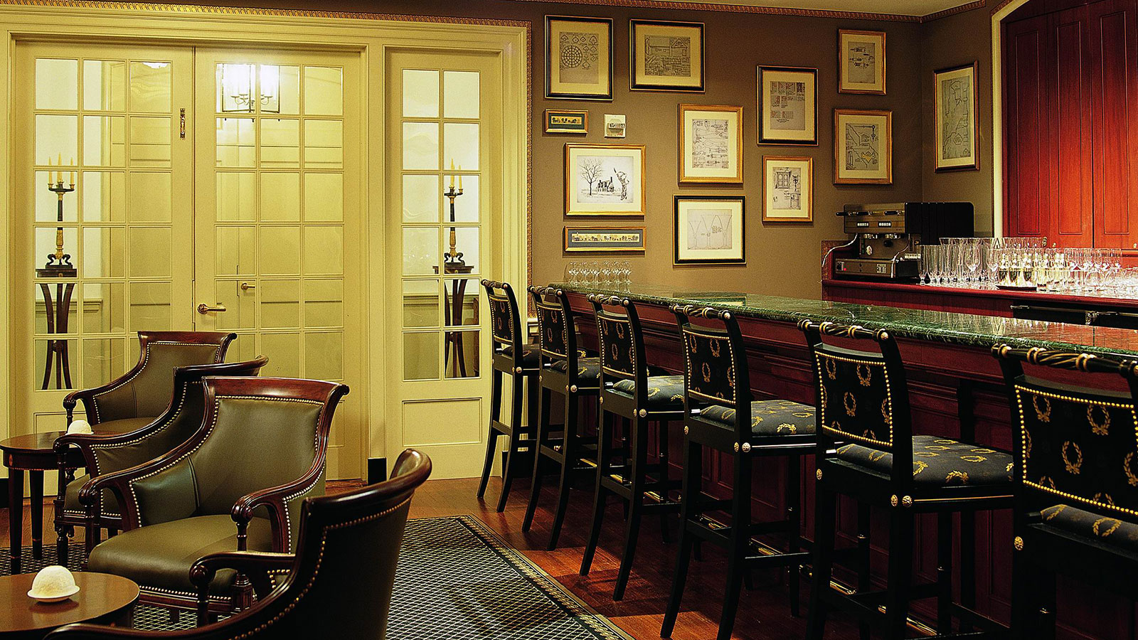 Image of King Arms tavern Williamsburg Inn, 1937, Member of Historic Hotels of America, in Williamsburg, Virginia,Taste