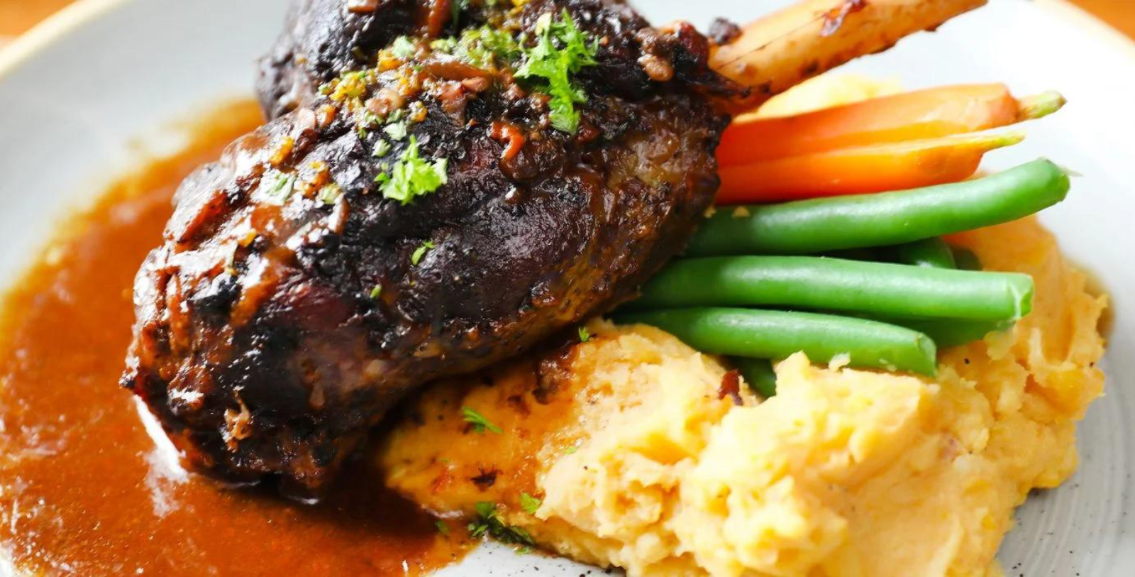 Taste a plate fit for a governor at the King’s Arms Tavern.