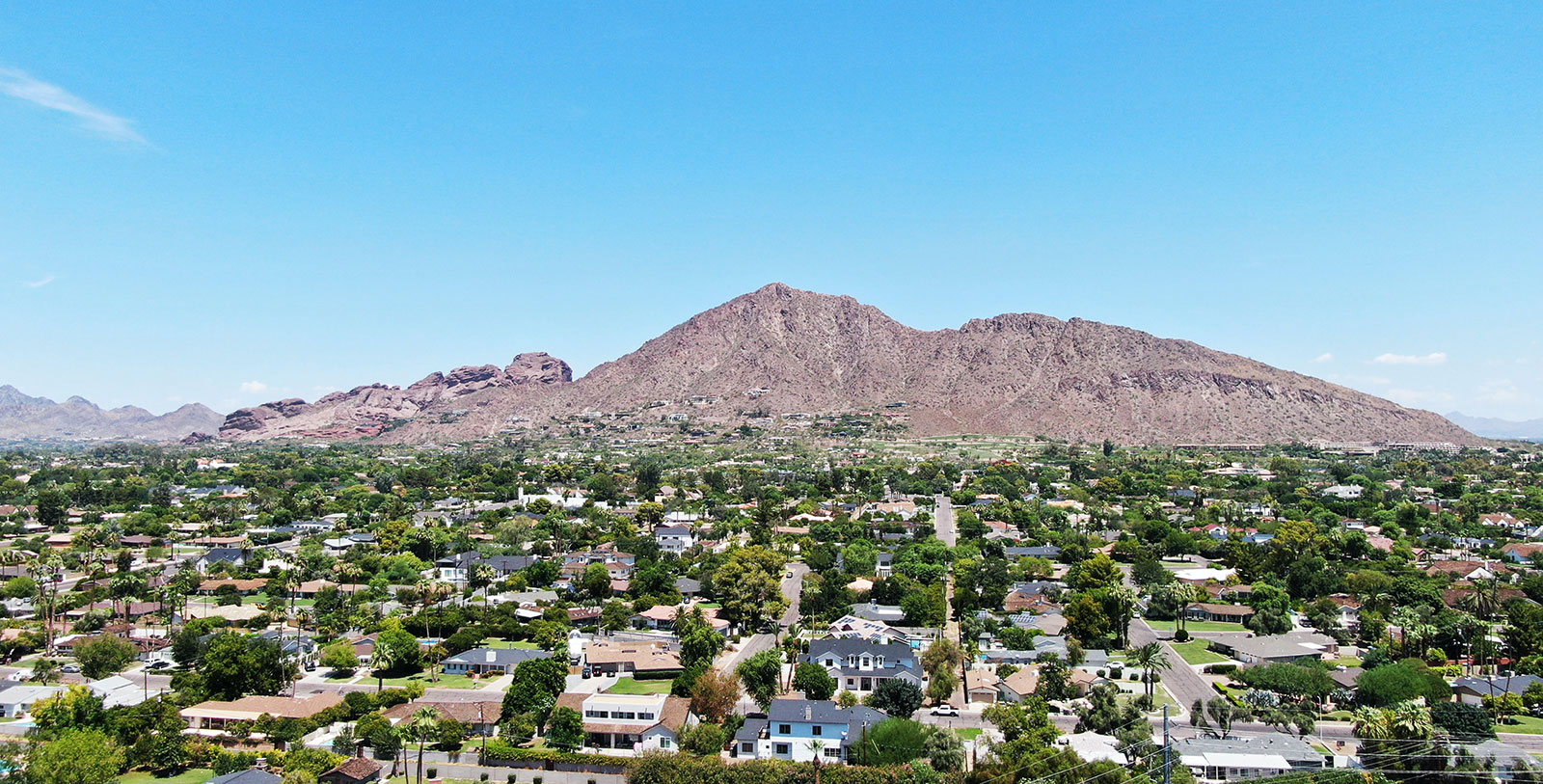 Discover the Desert Botanical Garden, the Arizona Science Museum, Comerica Theatre, and the Children’s Museum of Phoenix several blocks away.