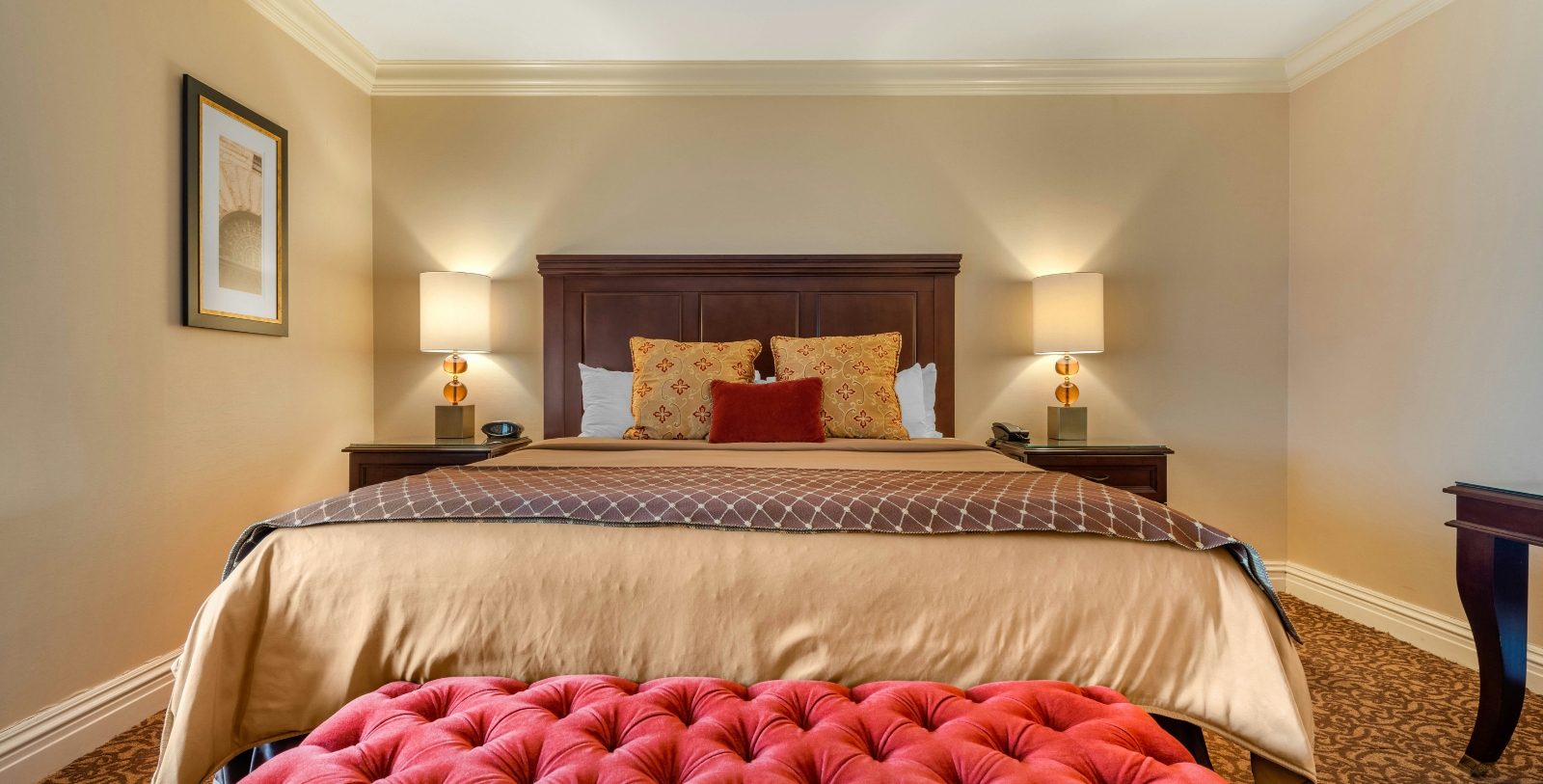 Image of Guestroom Interior, Omni William Penn, Pittsburgh, Pennsylvania, 1916, Member of Historic Hotels of America, Accommodations