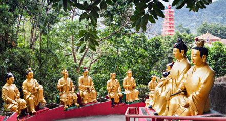 Ten Thousand Buddhas Monastery