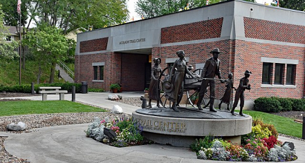 Mormon Trail Center At Historic Winter Quarters