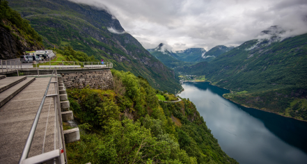 The Eagle's Bend Viewpoint (Ørnesvingen)