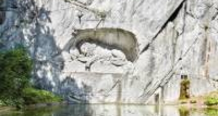 Löwendenkmal (Lion Monument)