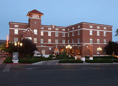 Image of hotel exterior Hassayampa Inn, 1927, Member of Historic Hotels of America, in Prescott, Arizona, Special Offers, Discounted Rates, Families, Romantic Escape, Honeymoons, Anniversaries, Reunions