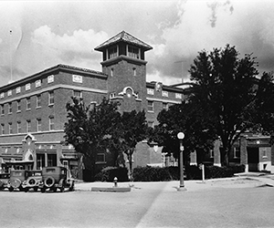 Historical-Image-of-Exterior-Street-View-Hassayampa-Inn-in-Prescott-Arizona.png