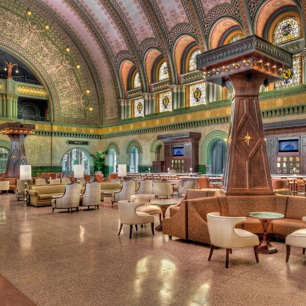 St._Louis_Union_Station.jpg