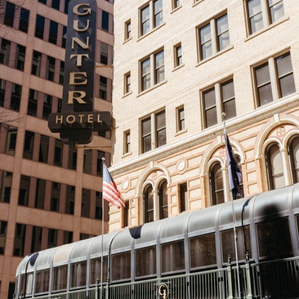 The_Gunter_Hotel_San_Antonio.jpg