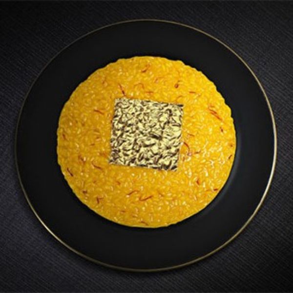 Grand_Hotel_Tremezzo_1910_Lake_Como_Italy_Credit_Historic_Hotels_Worldwide_and_Grand_Hotel_Tremezzo_-_Saffron_Risotto_with_Gold_Leaf.jpg.jpg