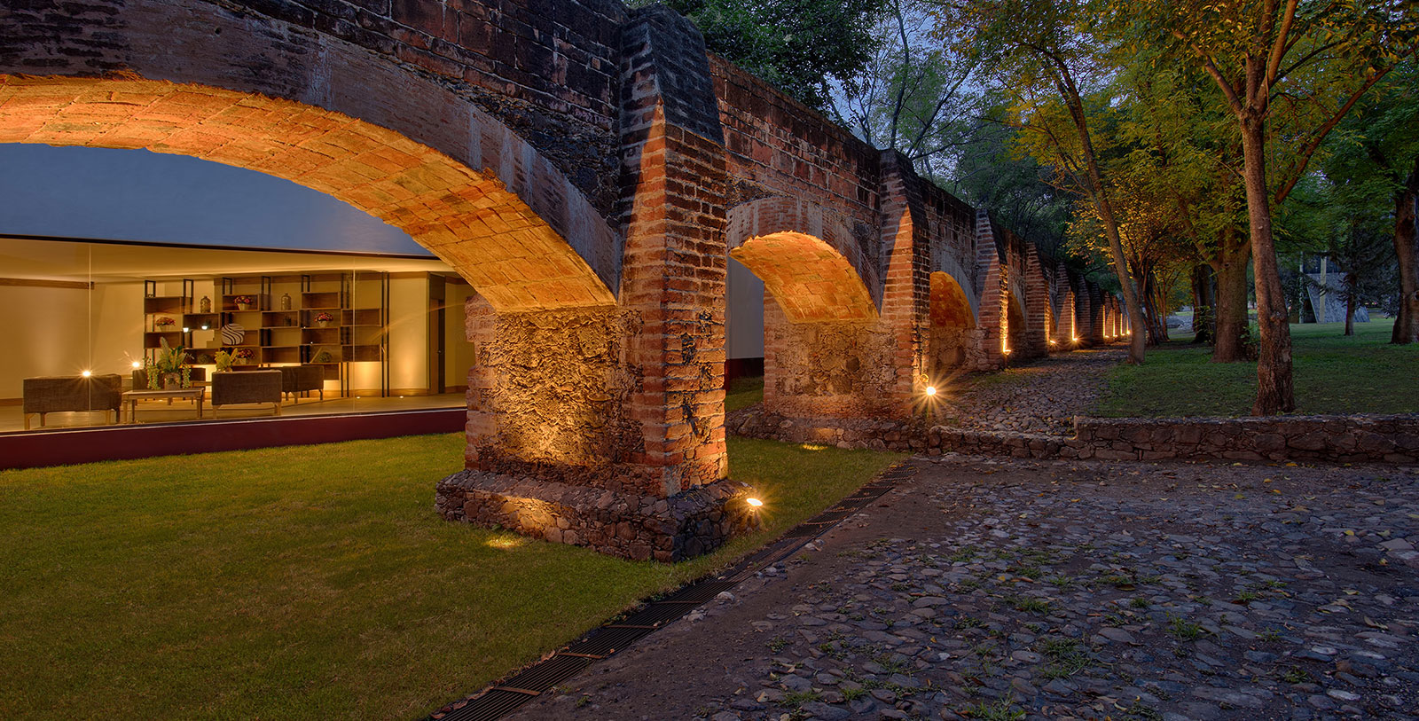 Discover the Spanish Colonial-style architecture of this terrific historic hotel.