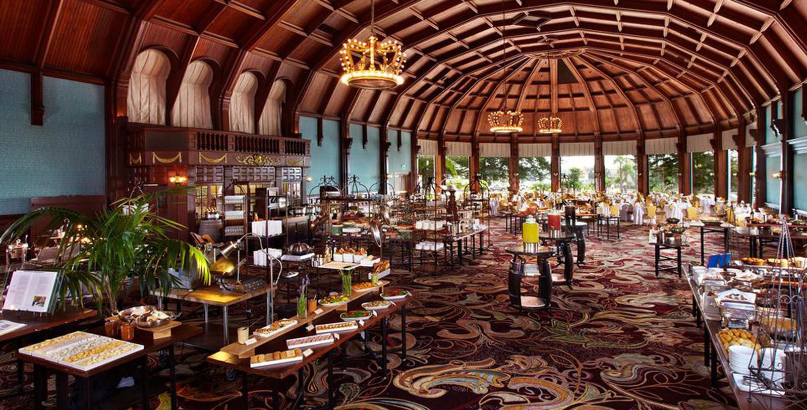 Taste the legendary Sunday brunch in the historic Crown Room of the Hotel del Coronado.
