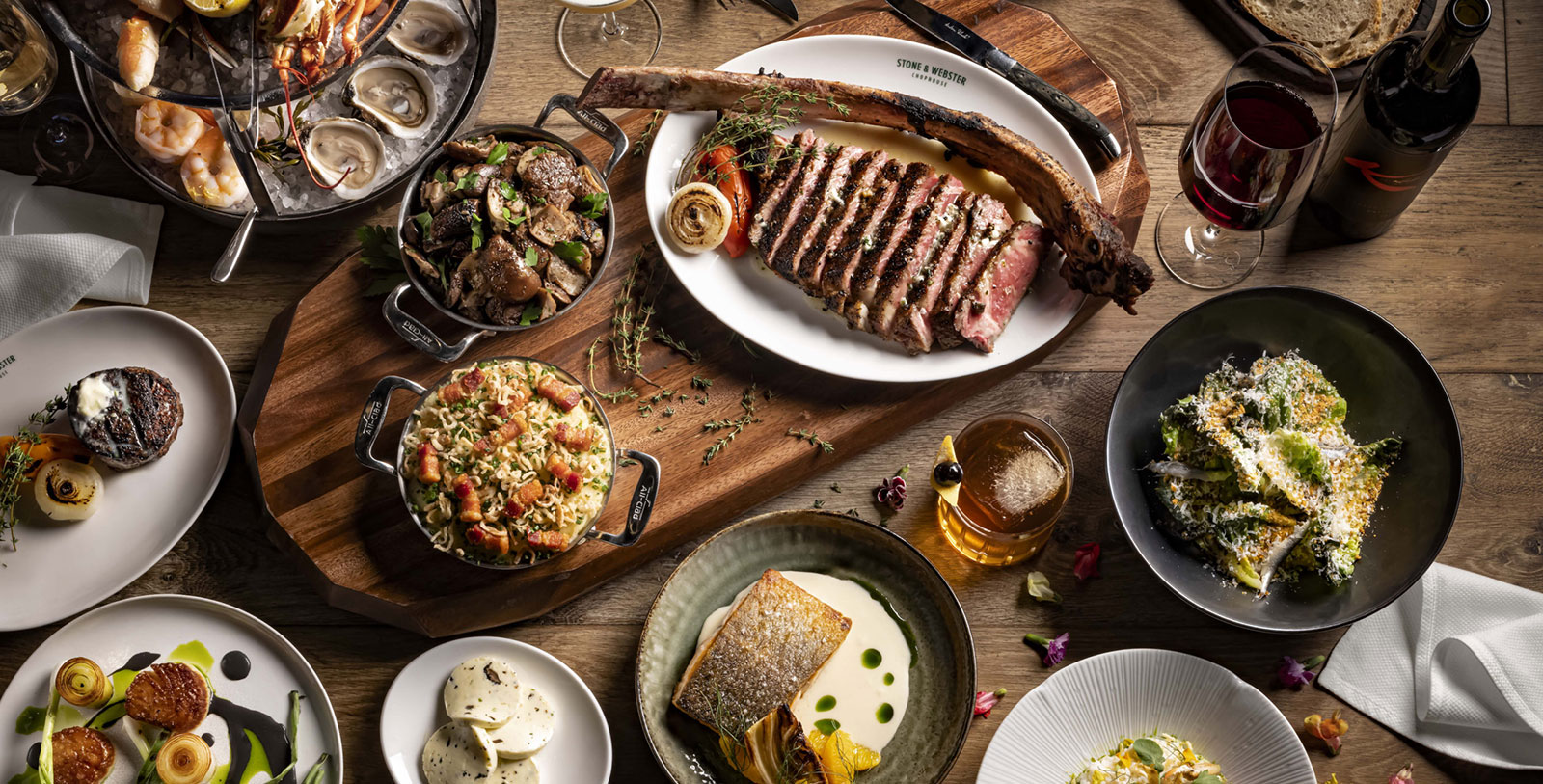 Taste the finest wines, spirits, cocktails, and brews along Savannah’s historic riverfront.