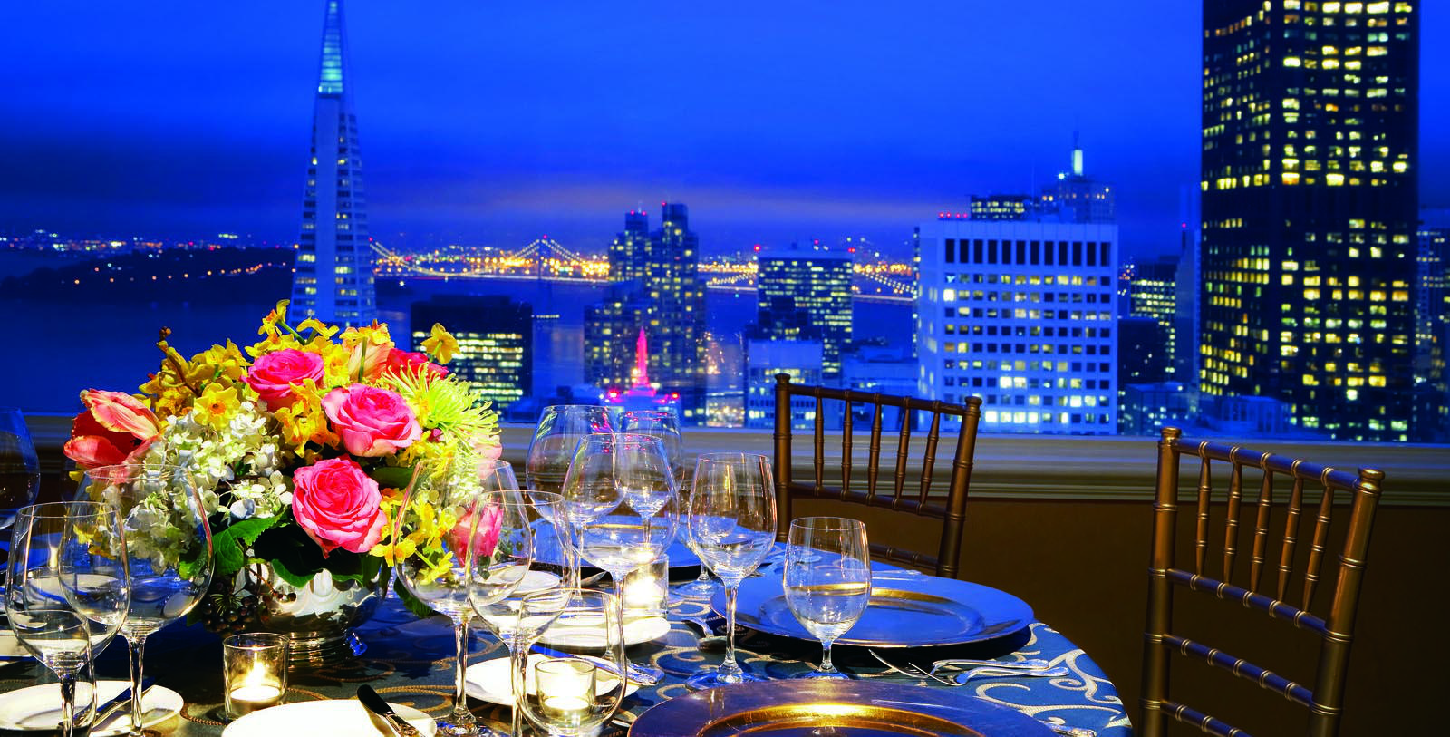 Explore the bronze Tony Bennett statue and Tony Bennett Way street sign in front of the hotel.