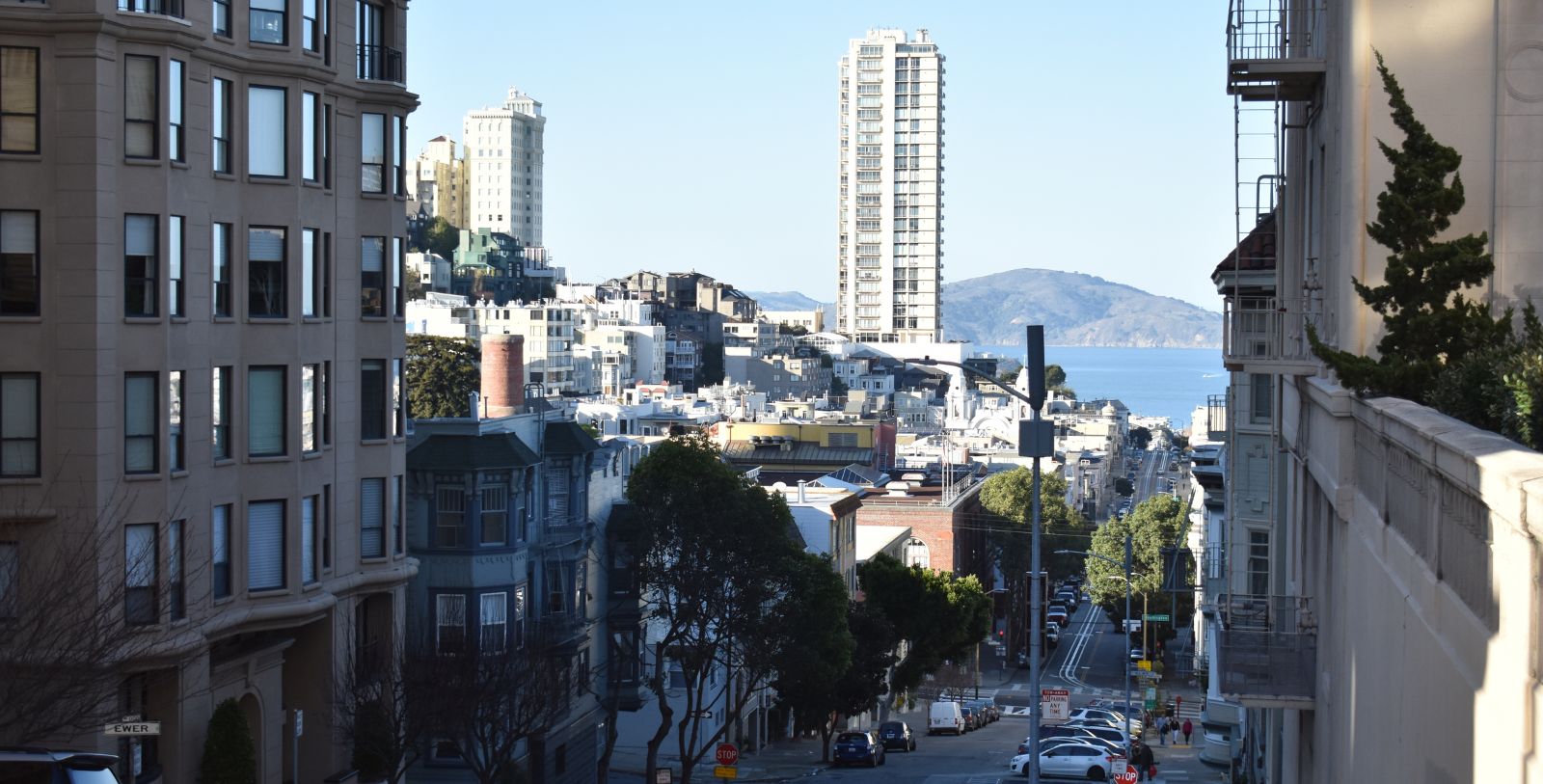 Explore California Street and admire the grand Nob Hill residences.