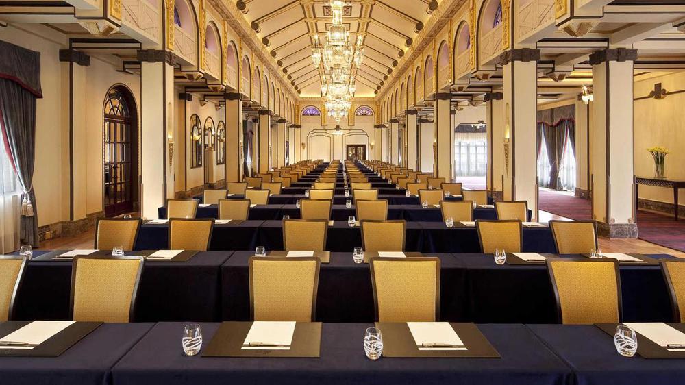 Experience the attractions of The Bund and Nanjing Road directly in front of the hotel.