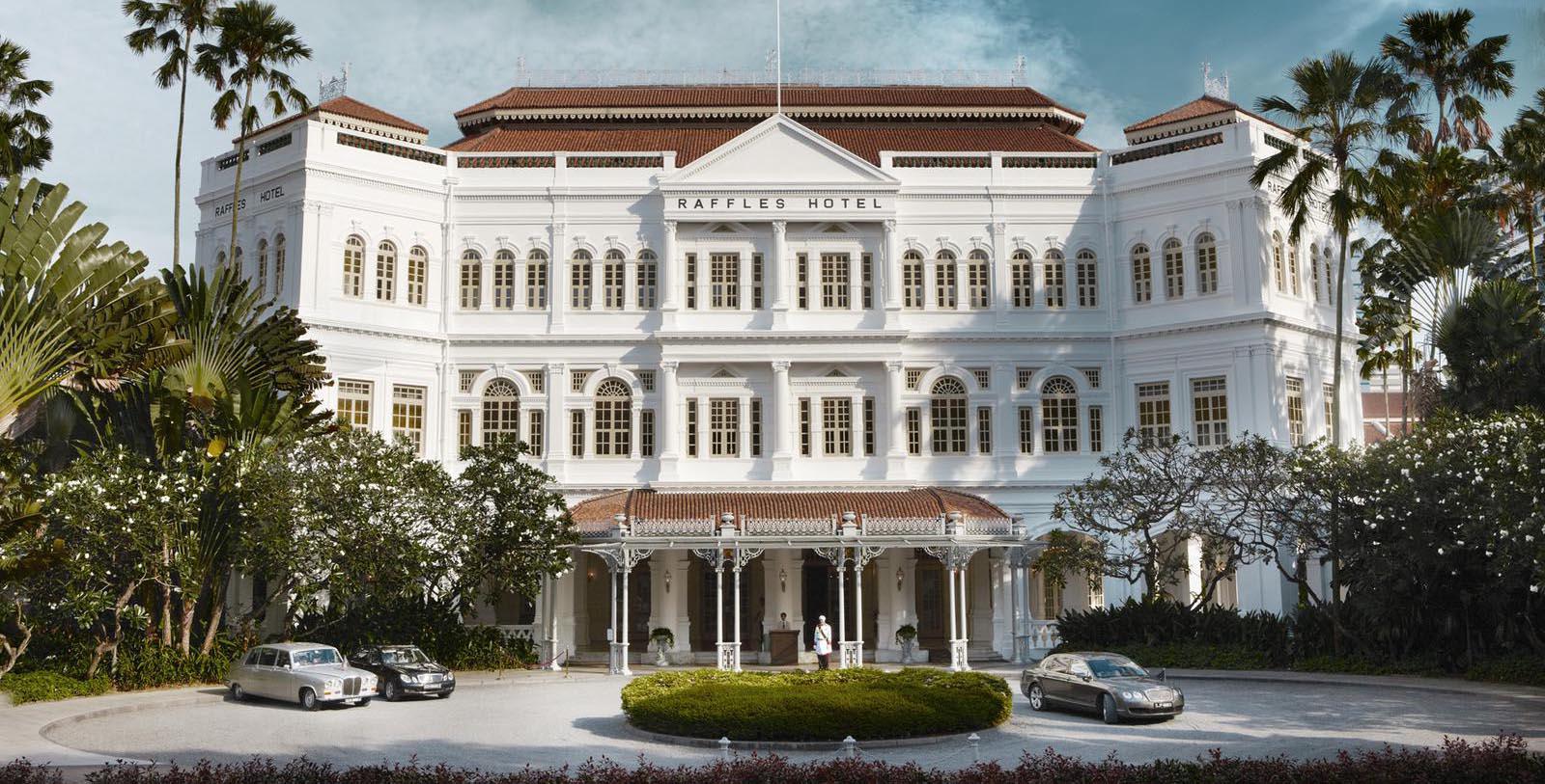 Image of Hotel Exterior Raffles Singapore, 1887, Member of Historic Hotels Worldwide, in Singapore, Special Offers, Discounted Rates, Families, Romantic Escape, Honeymoons, Anniversaries, Reunions