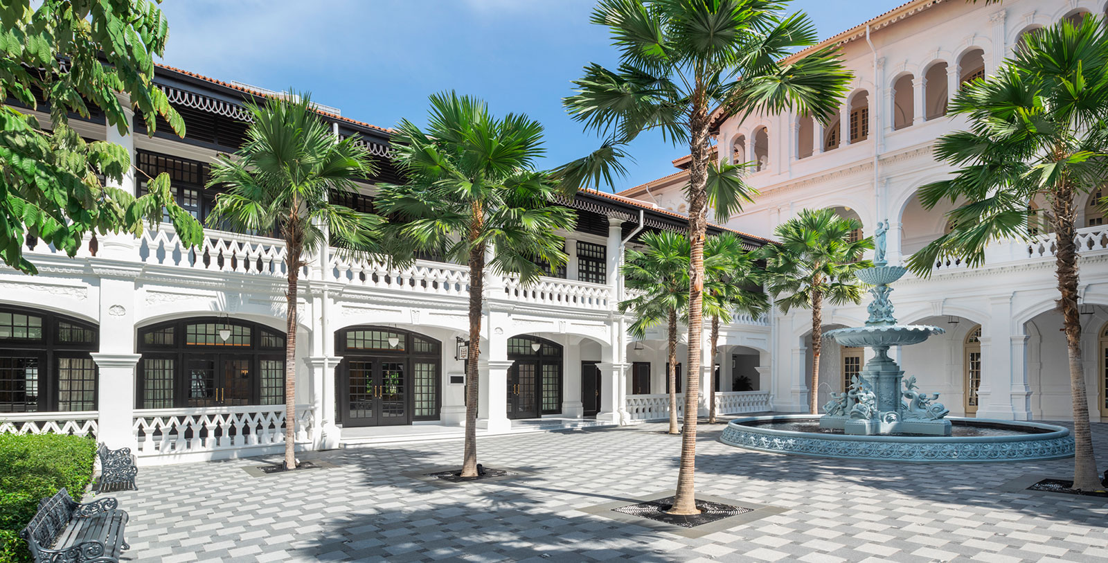 Experience the Singapore Art Museum, the National Museum of Singapore, and the Fountain of Wealth nearby.