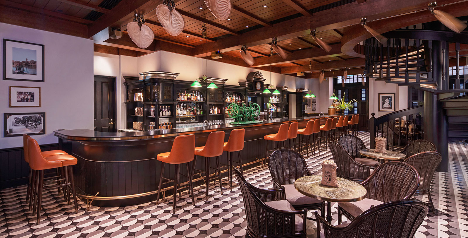 Image of Outdoor Lounge Area Exterior Raffles Singapore, 1887, Member of Historic Hotels Worldwide, in Singapore, Taste