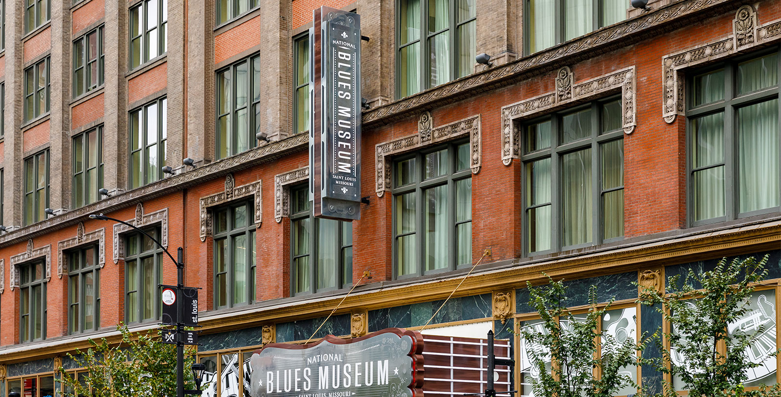 Explore the Gateway Arch, the iconic 630-foot-tall steel monument that is the world’s tallest arch.