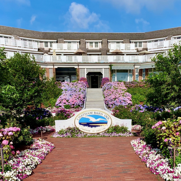 Image_of_Gardens_at_Chatham_Bars_Inn_1914_Member_of_Historic_Hotels_of_America_in_Chatham_Massachusetts.png