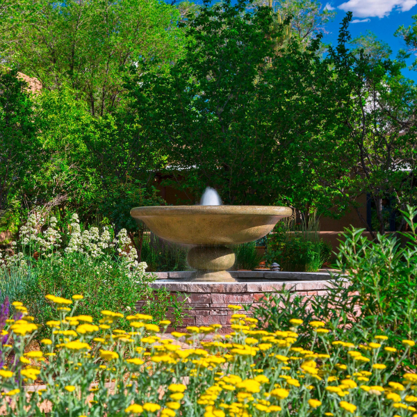 Image_of_Gardens_at_La_Posada_de_Santa_Fe_1882_Member_of_Historic_Hotels_of_America_in_Santa_Fe_New_Mexico.png