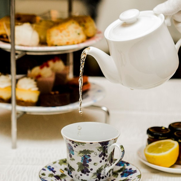 Fairmont_San_Francisco_-San_Francisco_California_-_Afternoon_Tea_Experiences_-_Historic_Hotels_of_America.jpg.png