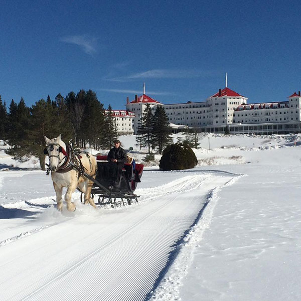 Omni-Mount-Washington-Resort-Bretton-Woods-Romantic-Sleigh-Ride.jpg