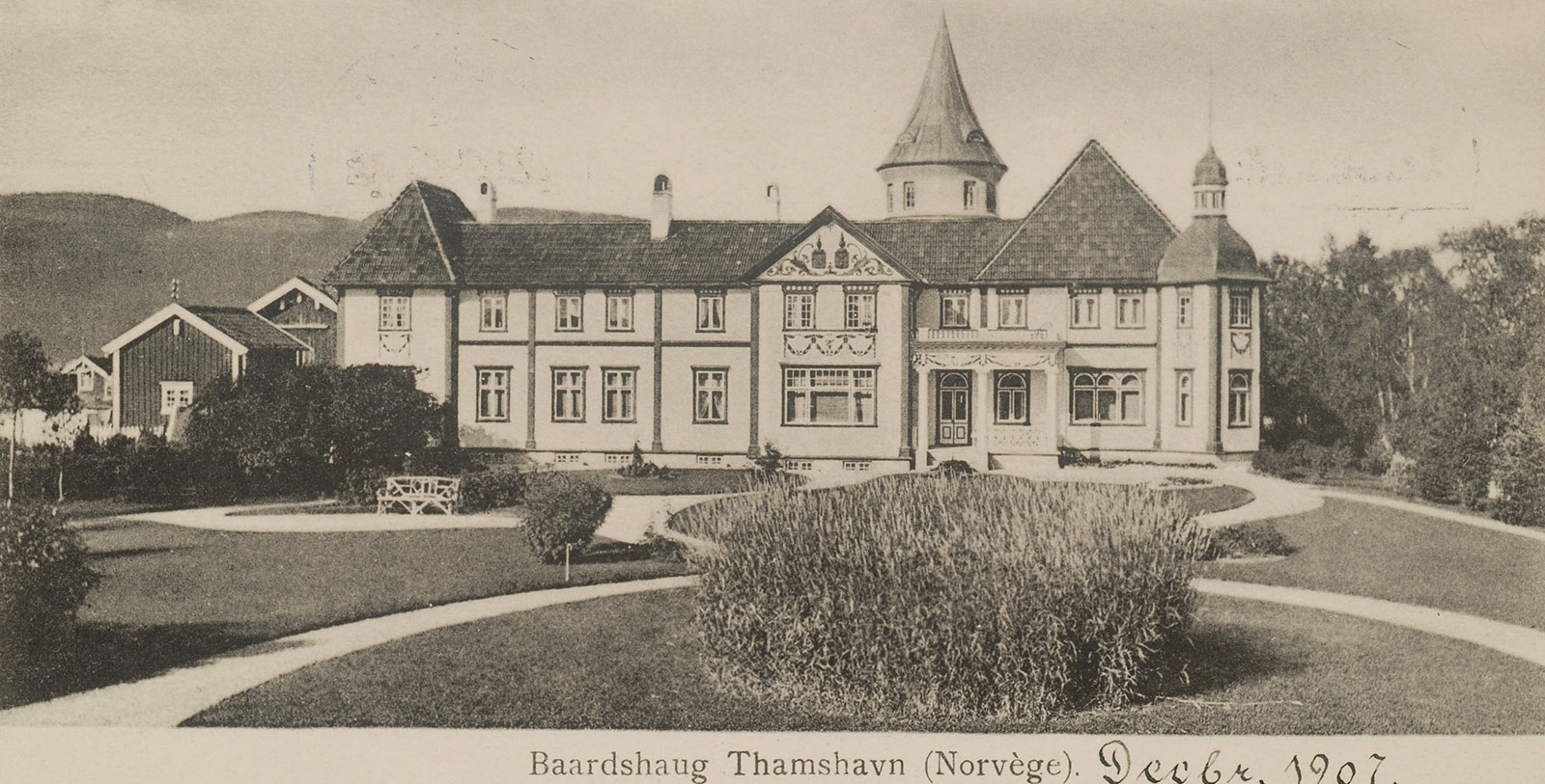 Discover the Swiss-inspired architecture of the Bårdshaug Herregård.