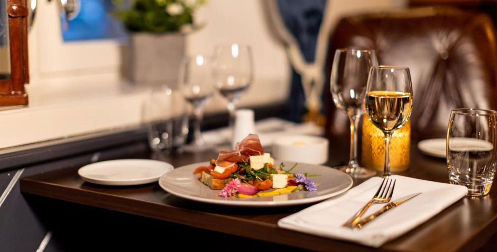 Image of hotel restaurant Bårdshaug Herregård, 1890, Member of Historic Hotels Worldwide, in Orkanger, Norway, Taste