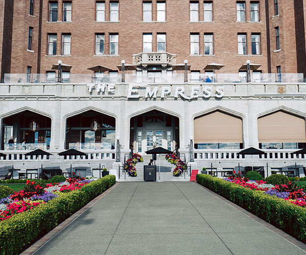 Fairmont-Empress-Front-Gardens.jpg