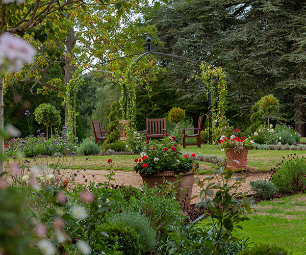Oatlands-Park-Hotel-Weybridge-UK-Gardens.jpg