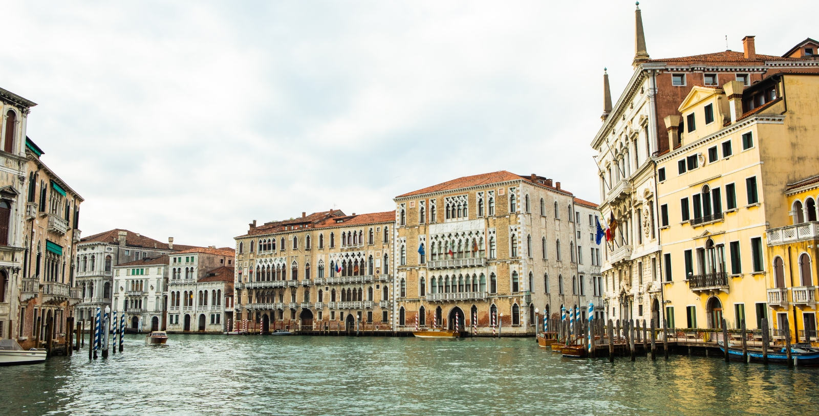 Experience the beautiful sights of the Grassi Palace.