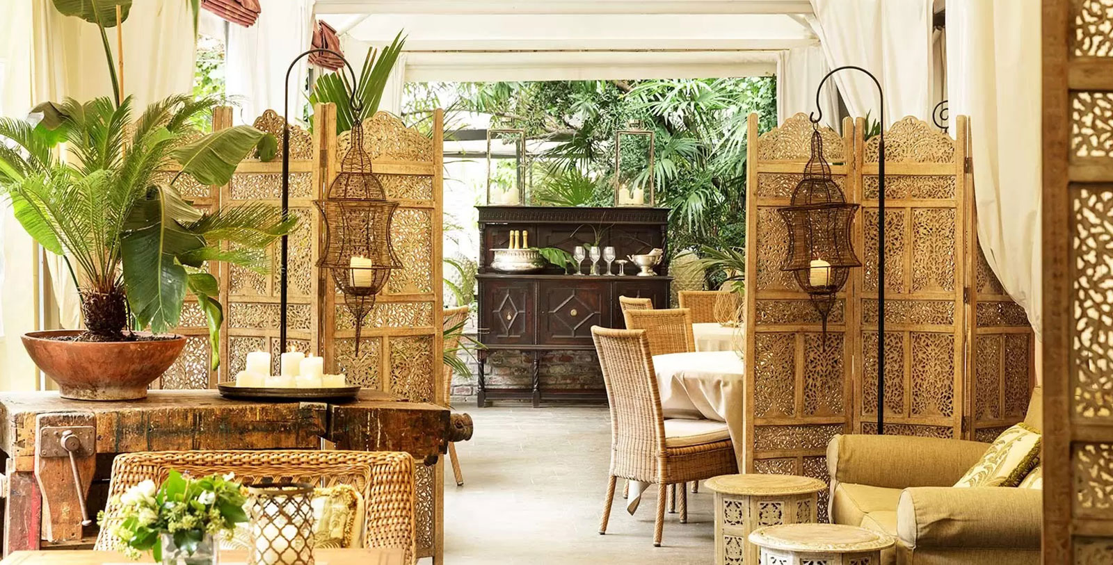 Image of Outdoor Dining on Balcony Metropole Hotel, 1500, Member of Historic Hotels Worldwide, in Venice, Italy, Hot Deals