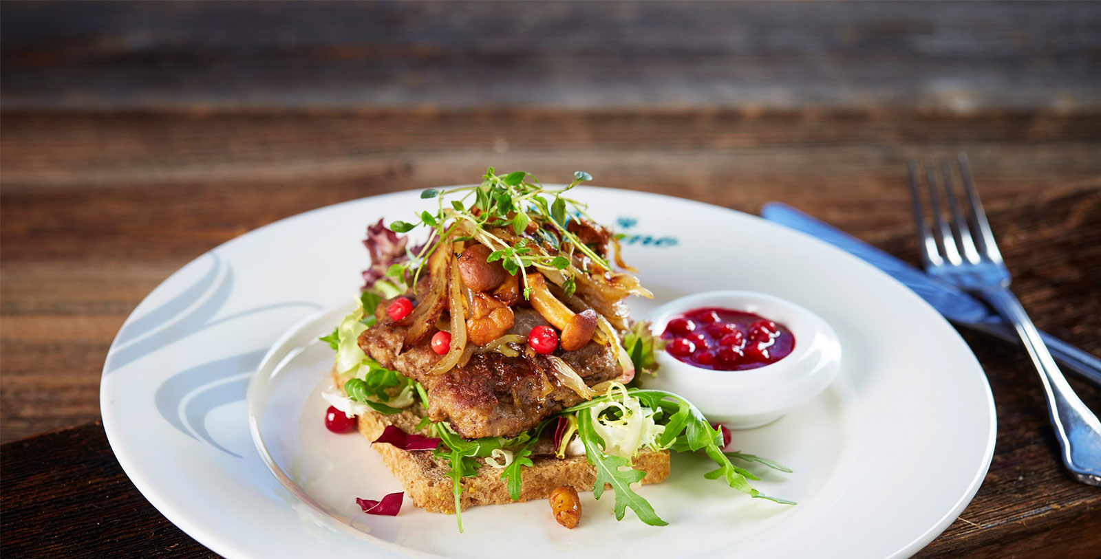 Image of Entrée, Nermo Hotell & Apartments, 1442, Member of Historic Hotels Worldwide, in Oyer, Norway, Dining