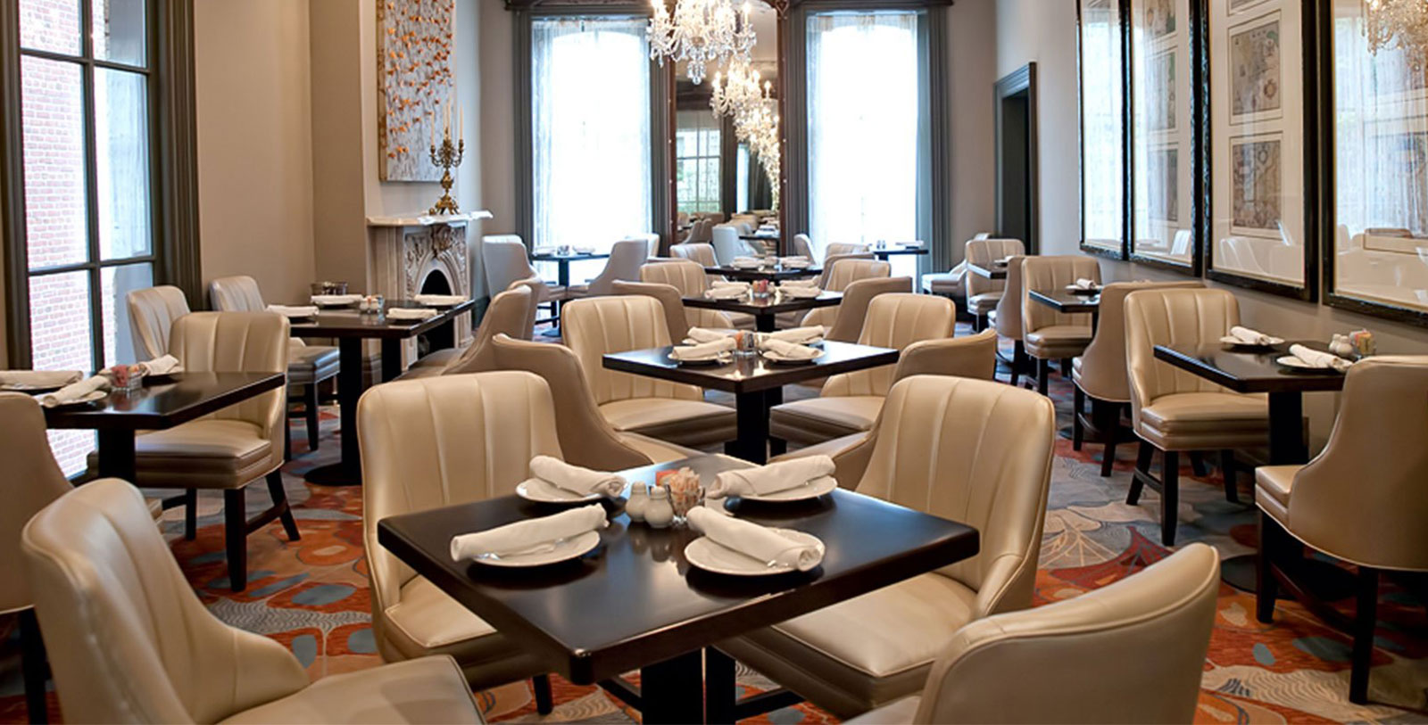 Taste classic American cuisine in a Victorian parlor setting at the Morrison-Clark Restaurant, the signature restaurant of this historic inn.