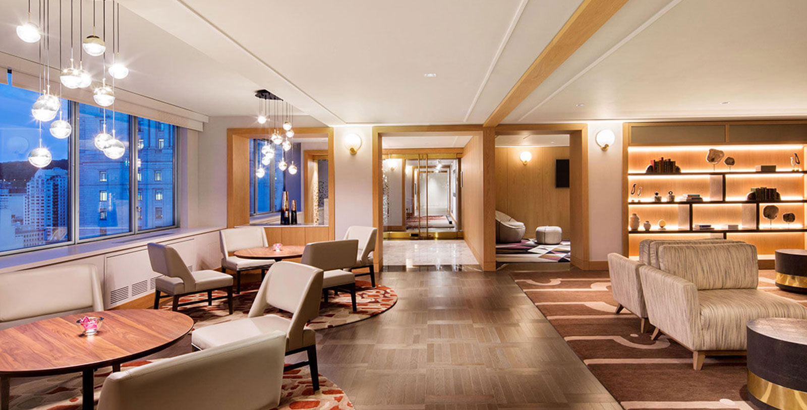 Explore the Basilique Notre-Dame de Montréal.