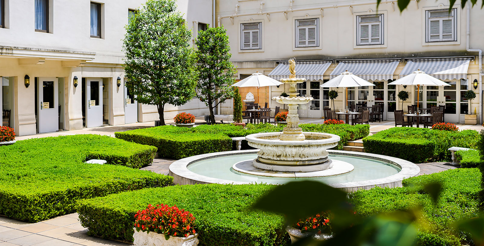 Explore Yokohama Bay from Yokohama Marine Tower.