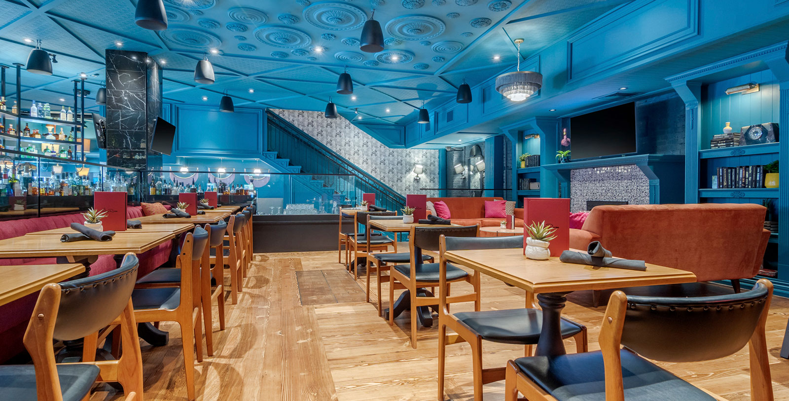 Image of The Living Room, Hotel Belmont Vancouver MGallery, 1911, a Member of Historic Hotels Worldwide in Vancouver, British Columbia, Canada, Hot Deals