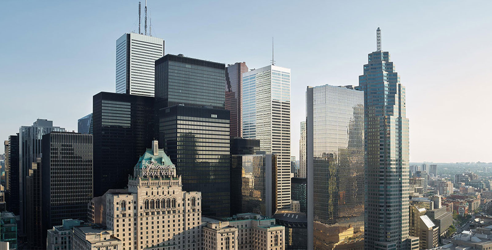 Discover the CN Tower, the Harbourfront Centre and the Princess of Wales Theater a few blocks away.