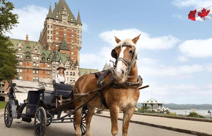 Most Romantic Proposals featuring the Fairmont Le Château Frontenac