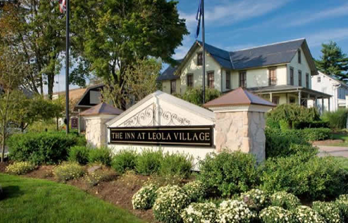 Discover & Explore featuring the Omni la Mansion