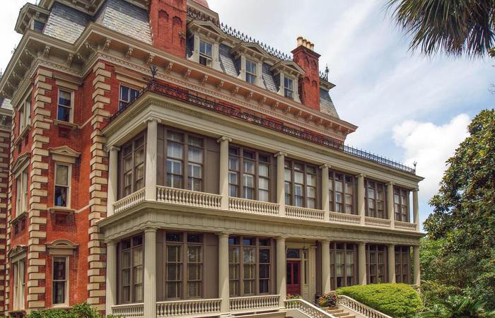 History Mystery featuring Wentworth Mansion