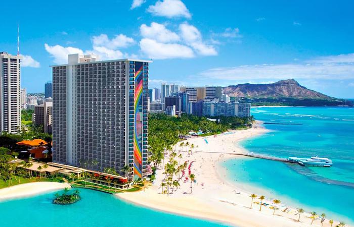 Discover & Explore featuring the Gasparilla Inn & Club