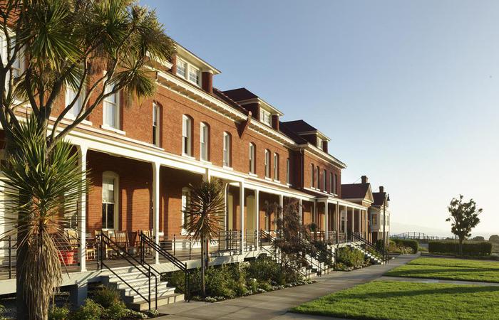 Discover & Explore featuring the Mission Inn Hotel & Spa